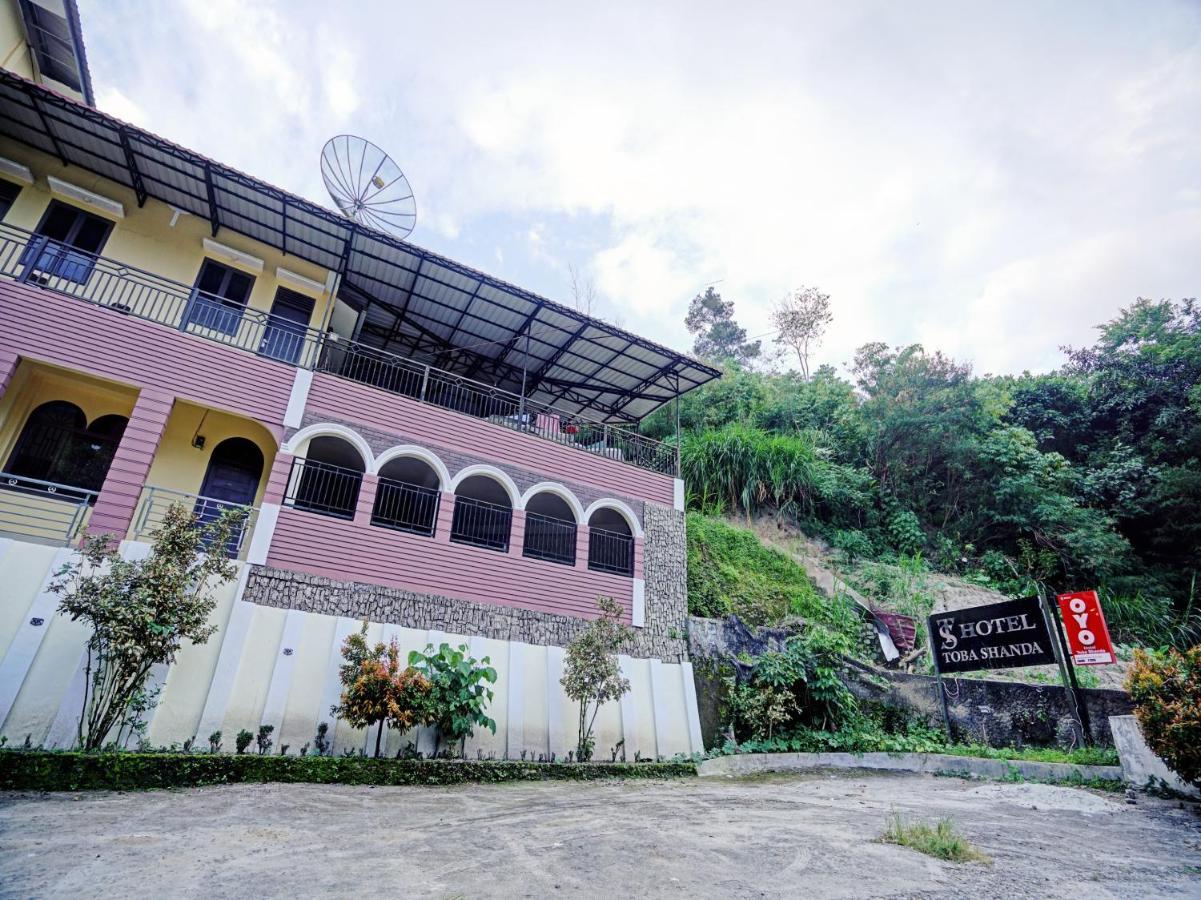 OYO 90331 Hotel Toba Shanda Parapat Exterior foto