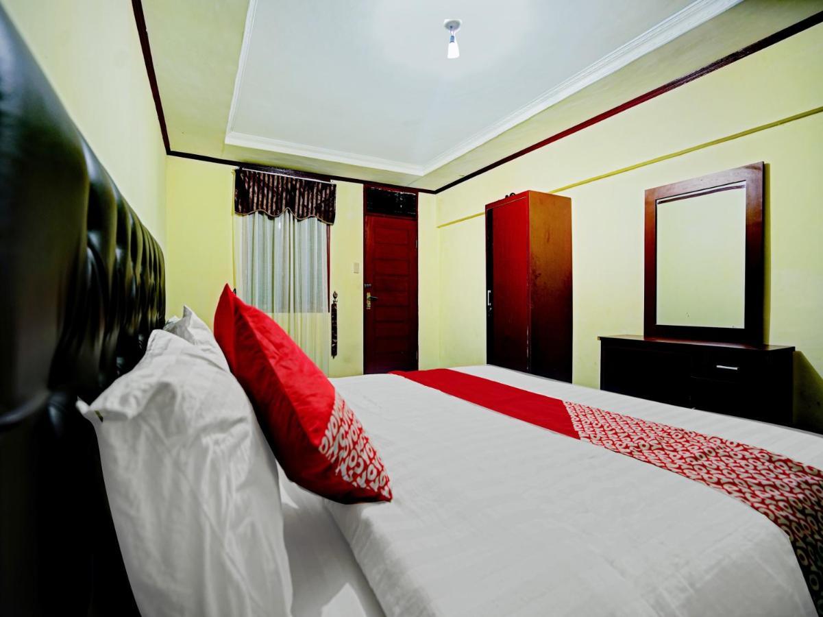 OYO 90331 Hotel Toba Shanda Parapat Exterior foto