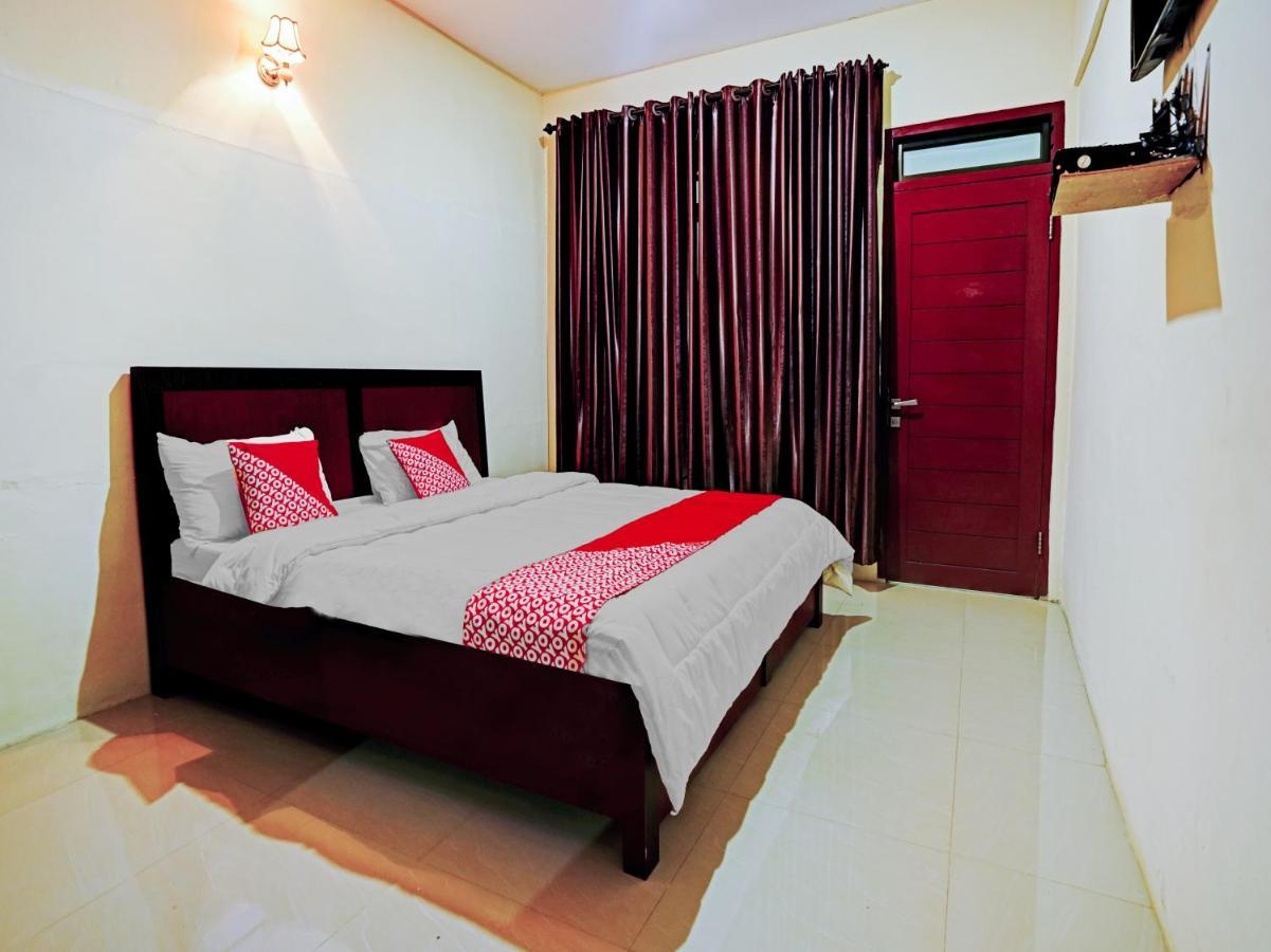OYO 90331 Hotel Toba Shanda Parapat Exterior foto
