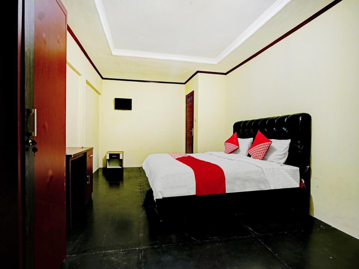 OYO 90331 Hotel Toba Shanda Parapat Exterior foto